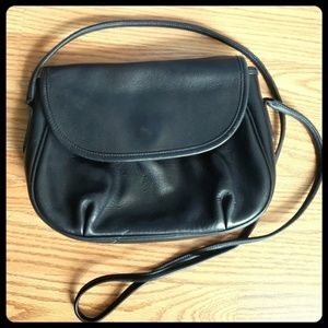 Authentic Coach: Black Leather Crossbody